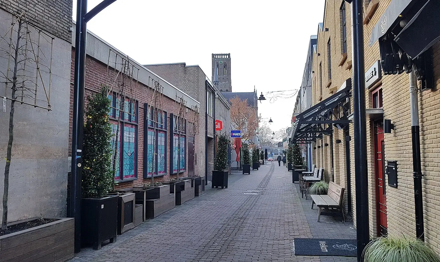 De Peperstraat in het centrum van Oss. Rechtenvrije foto, CC BY-SA 4.0.